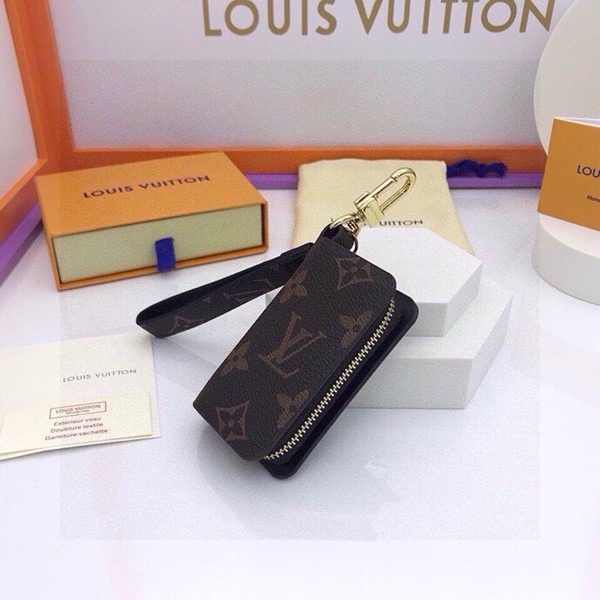 ブランドキーホルダー着用イメージ